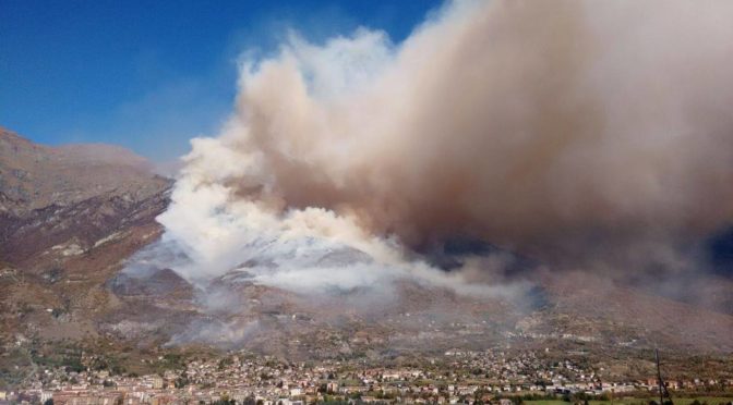 Incendi in Valsusa: il dolo, la siccità, le mancanze e la cura quotidiana del territorio